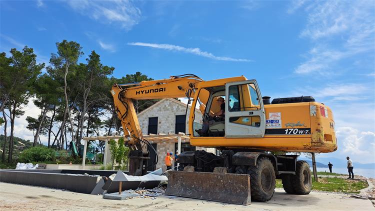 Slika /slike/DIRH - uklanjanje Ciovo 1.jpg